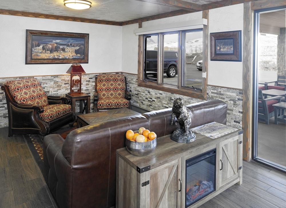 The Ridgeline Hotel At Yellowstone, Ascend Hotel Collection Gardiner Kültér fotó