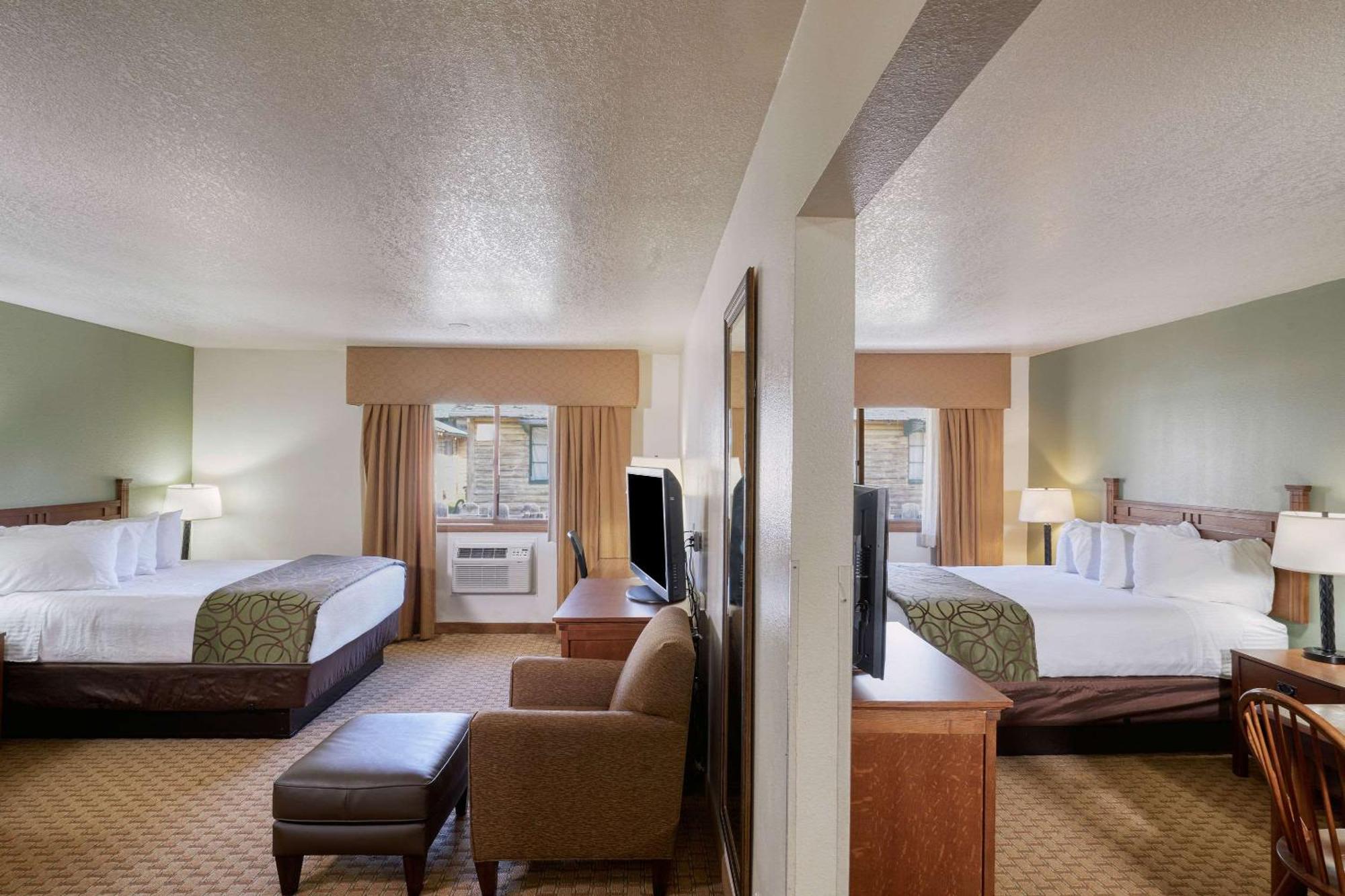 The Ridgeline Hotel At Yellowstone, Ascend Hotel Collection Gardiner Kültér fotó