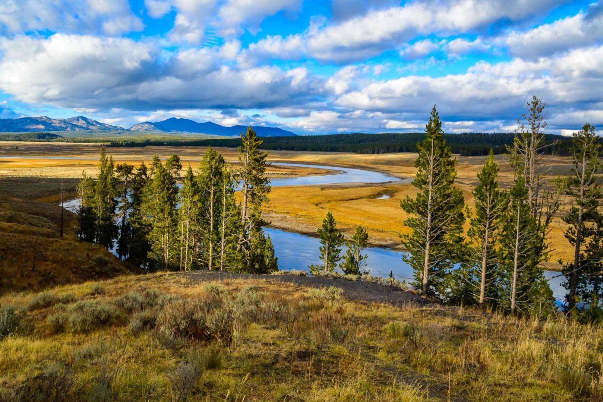 The Ridgeline Hotel At Yellowstone, Ascend Hotel Collection Gardiner Kültér fotó