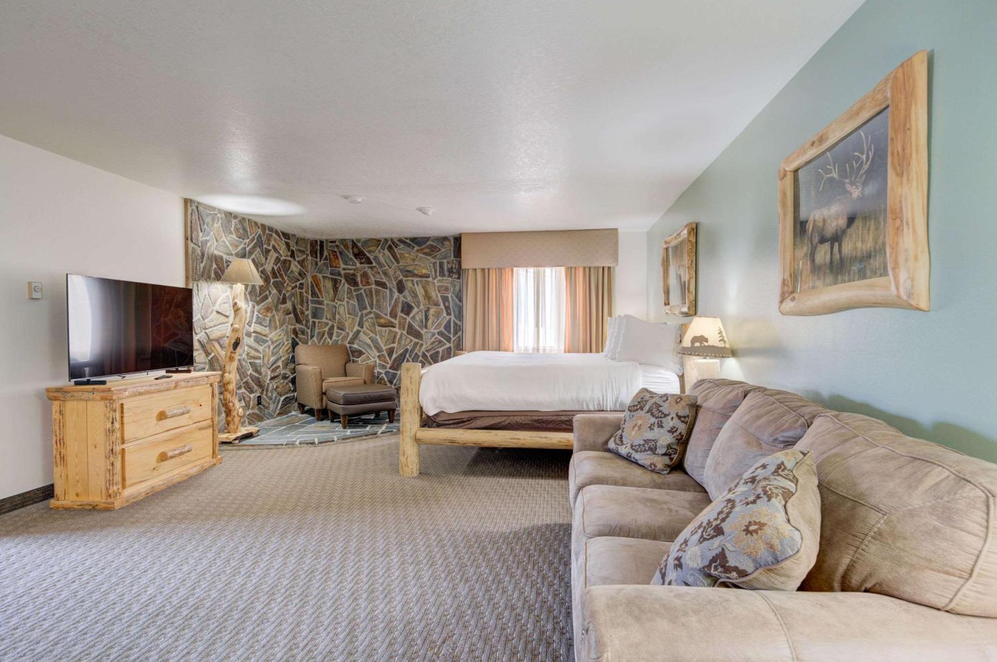 The Ridgeline Hotel At Yellowstone, Ascend Hotel Collection Gardiner Kültér fotó