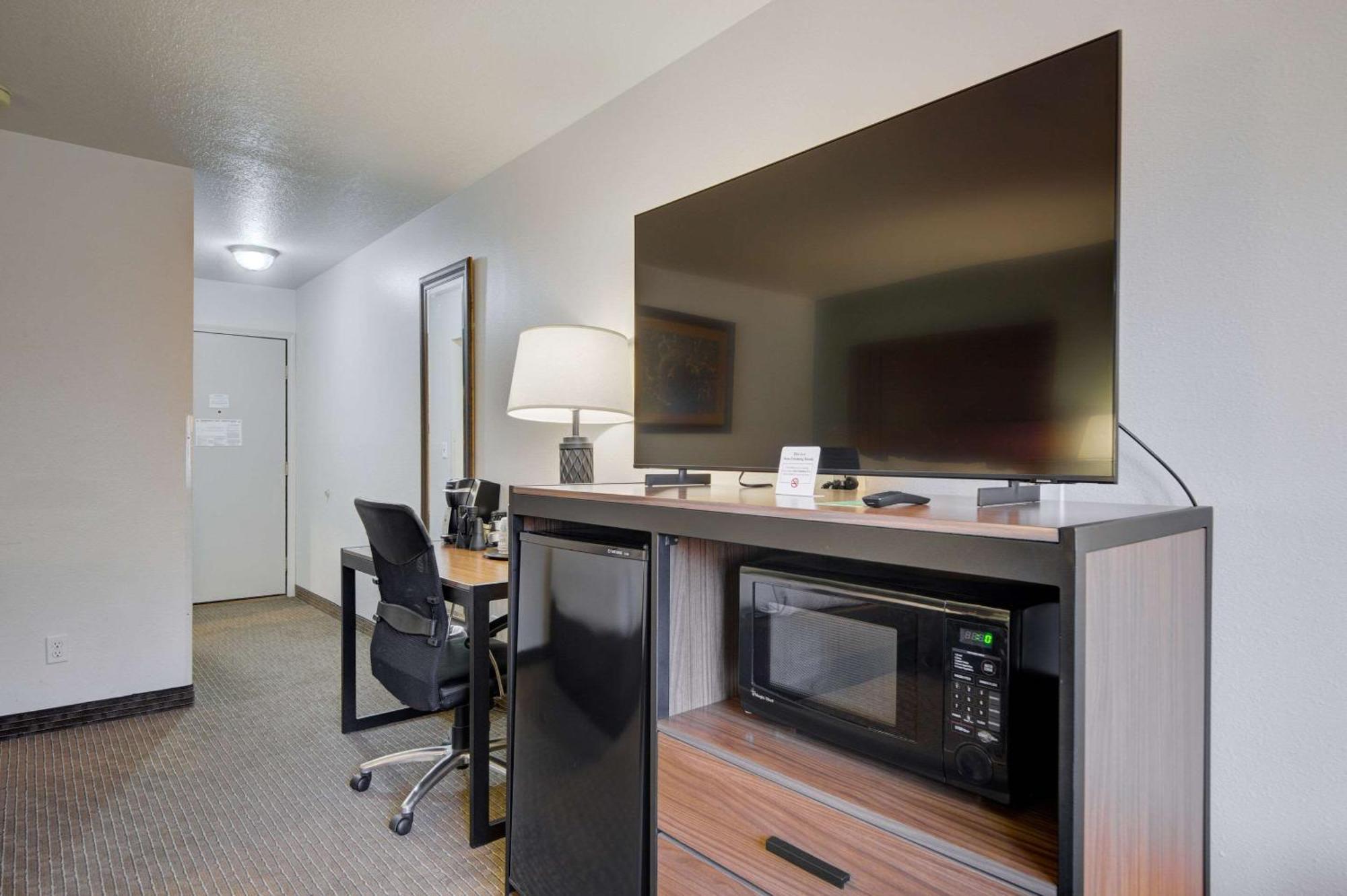 The Ridgeline Hotel At Yellowstone, Ascend Hotel Collection Gardiner Kültér fotó