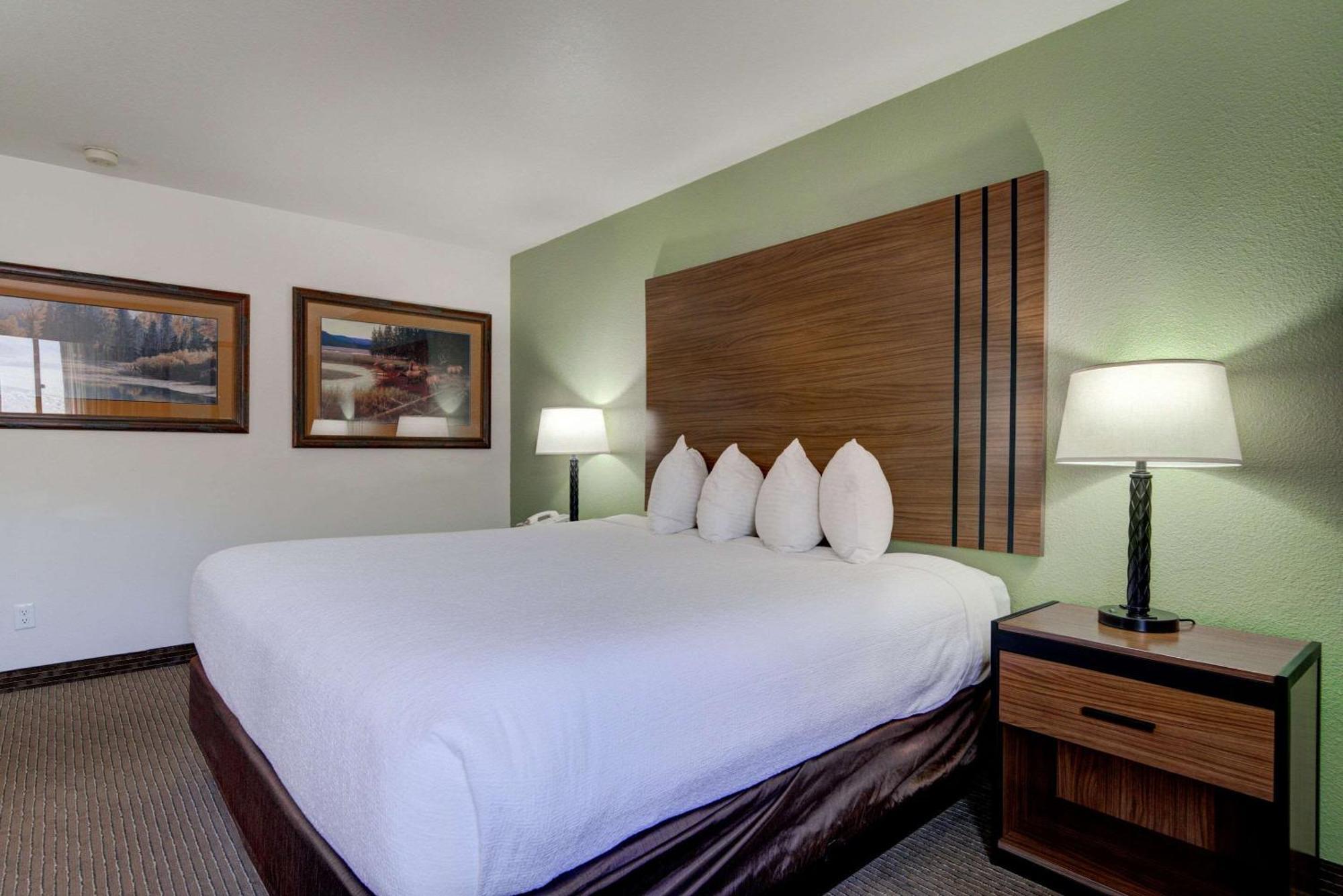 The Ridgeline Hotel At Yellowstone, Ascend Hotel Collection Gardiner Kültér fotó